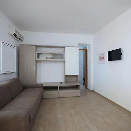 Apartment Oasis *